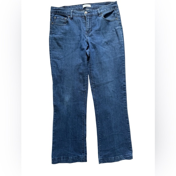 Jaclyn Smith Dark Wash Bootcut Jeans Size 8 - Picture 1 of 7